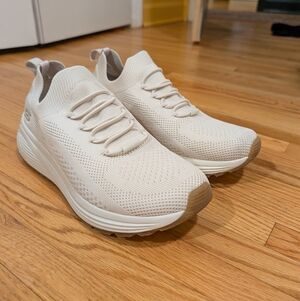 Women's Cream Sneakers
